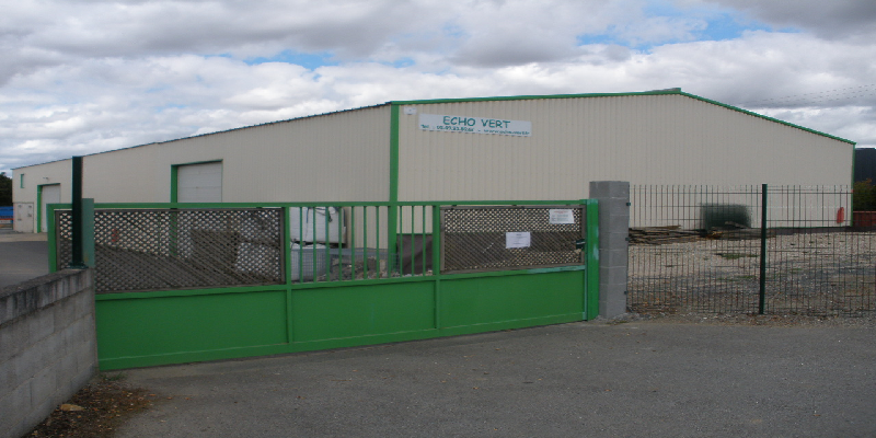 Local d&rsquo;activités en location – Echiré / Niort