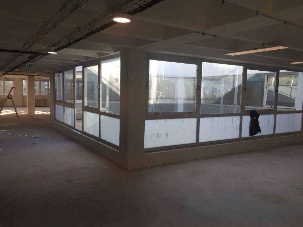 À louer – bureaux divisibles de 232 m² à 1 454 m² à Saint-Denis