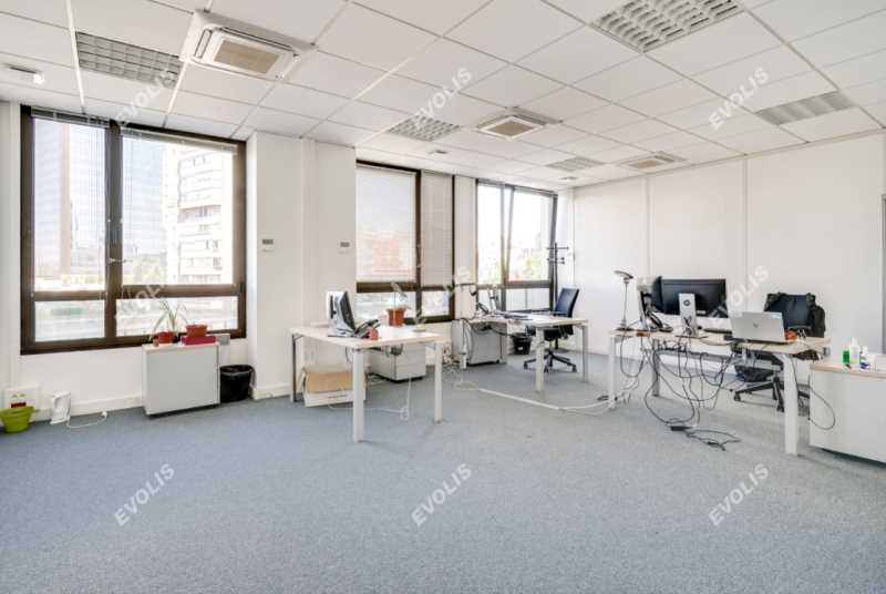 À louer – bureaux divisibles de 355 m² à 2 803 m² à Bagnolet