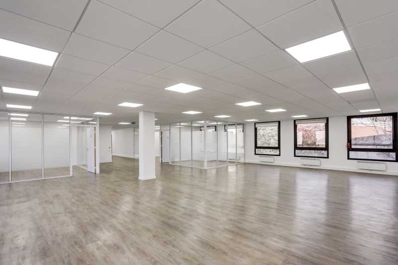 À vendre – bureaux divisibles de 255 m² à 511 m² à Issy-les-Moulineaux