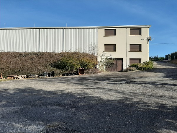 Local industriel de 1 435 m² à louer ou vendre – Saint-Germain-les-Vergnes (19)