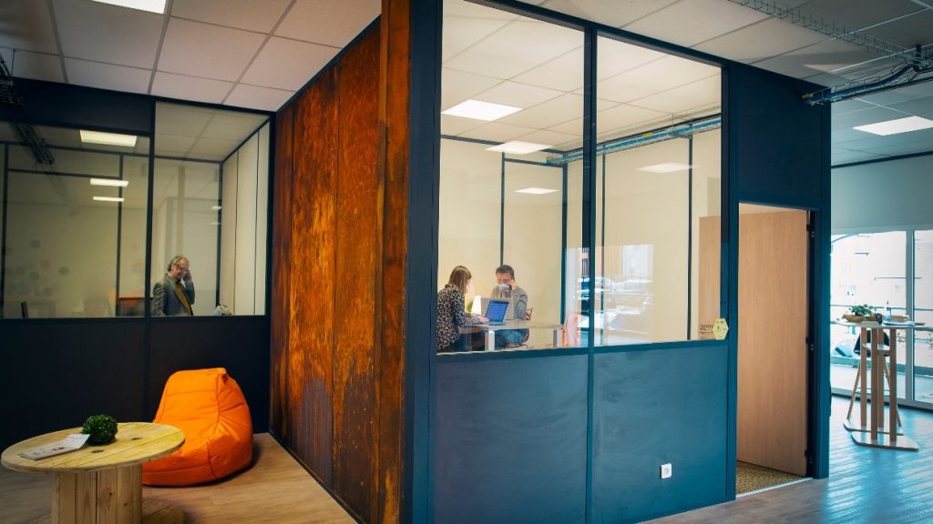À louer – Bureaux dans un espace de coworking de 500 m² à proximité de Rouen – Seine-Maritime (76)
