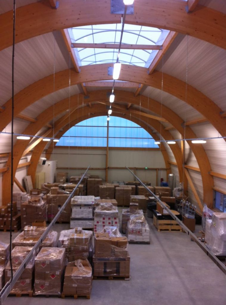À vendre ou à louer – Bâtiment industriel de 1 200 m² à Bléneau – Yonne (89)