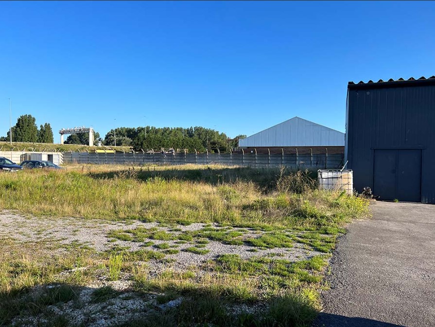 À louer – Local Industriel de 1015m² dans la Zone d’Activités Marcel Doret à Calais  – Pas de Calais (62)