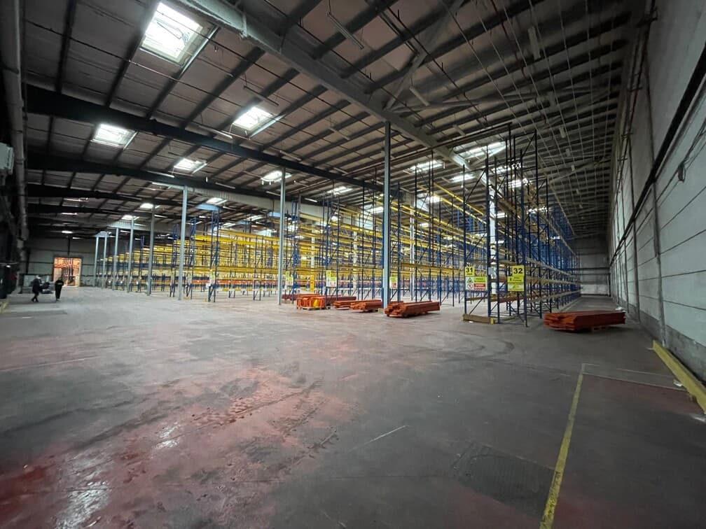 À louer – Entrepôt de 4 850 m² dans la Zone Marcel Doret à Calais – Pas-de-Calais (62)