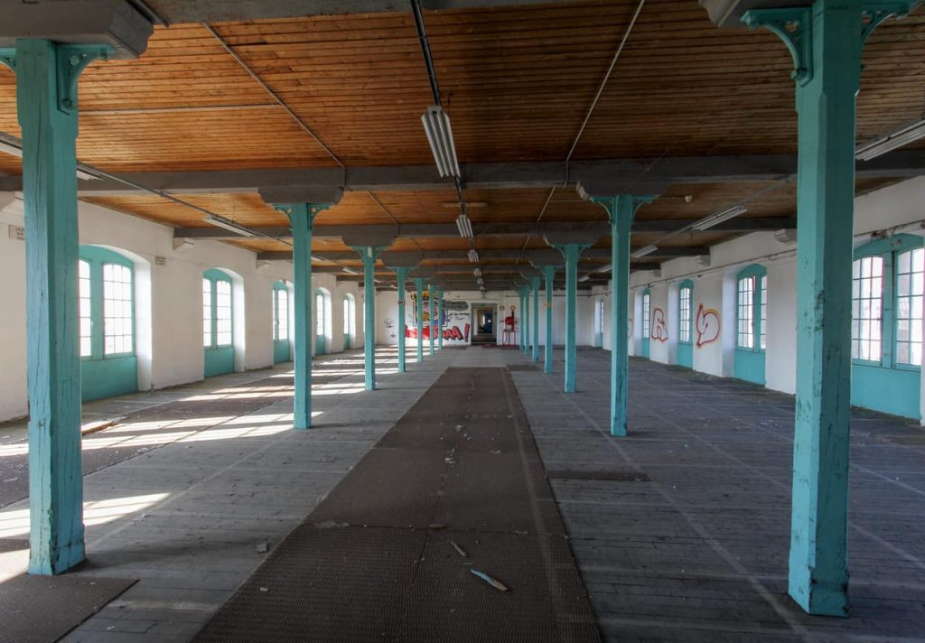 À vendre – Locaux d’activités de 500 à 3 200 m² dans le centre-ville de Tonneins – Lot-et-Garonne (47)
